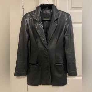 🍁 Made in Canada Vintage Danier Women's Classic Leather Jacket Blazer style.
